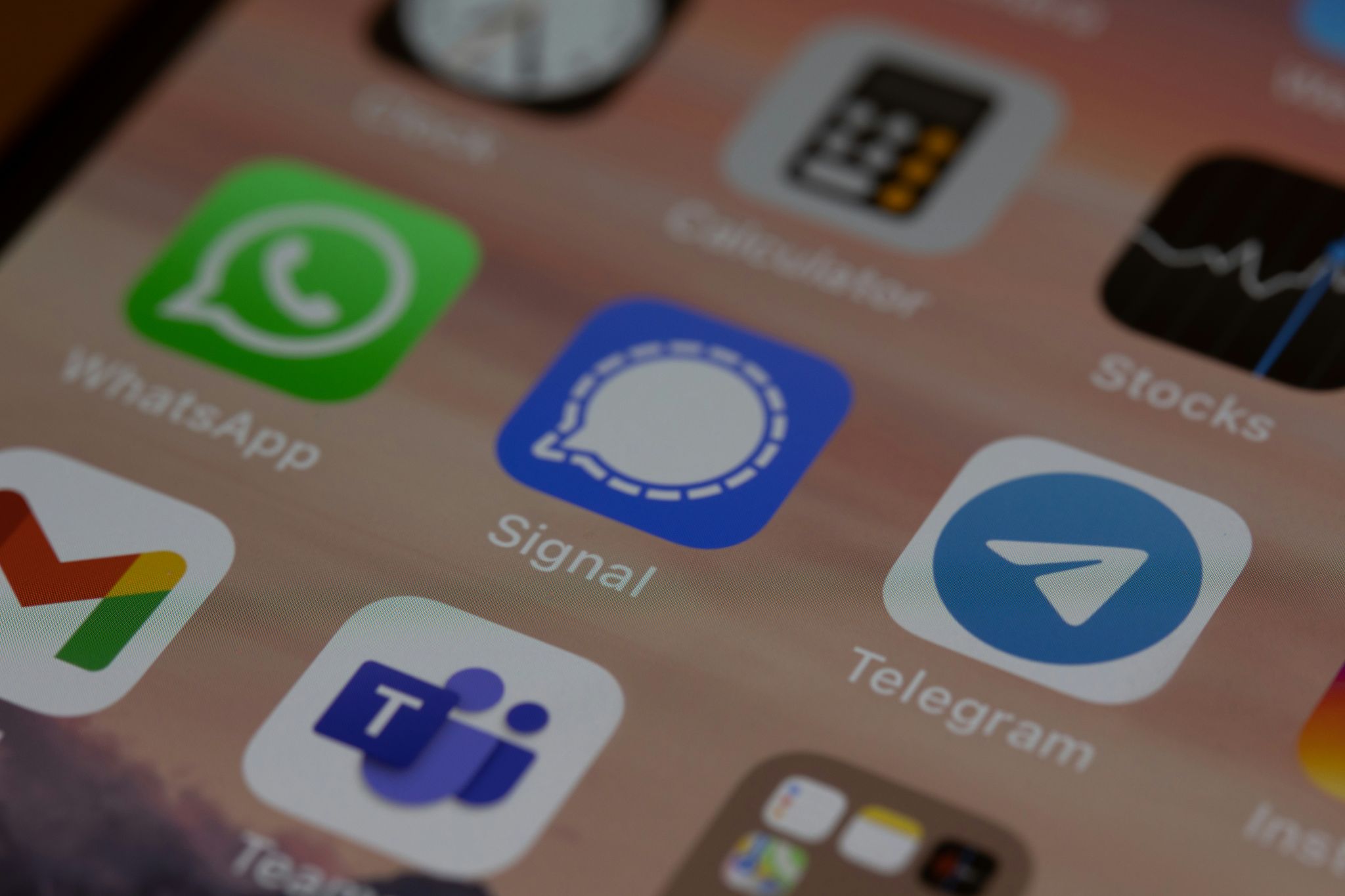 Should Teams Use WhatsApp or Telegram for Work?